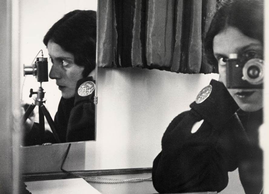 “Tina Modotti, Immagini delle Galerie Bildrwelt” a Trani