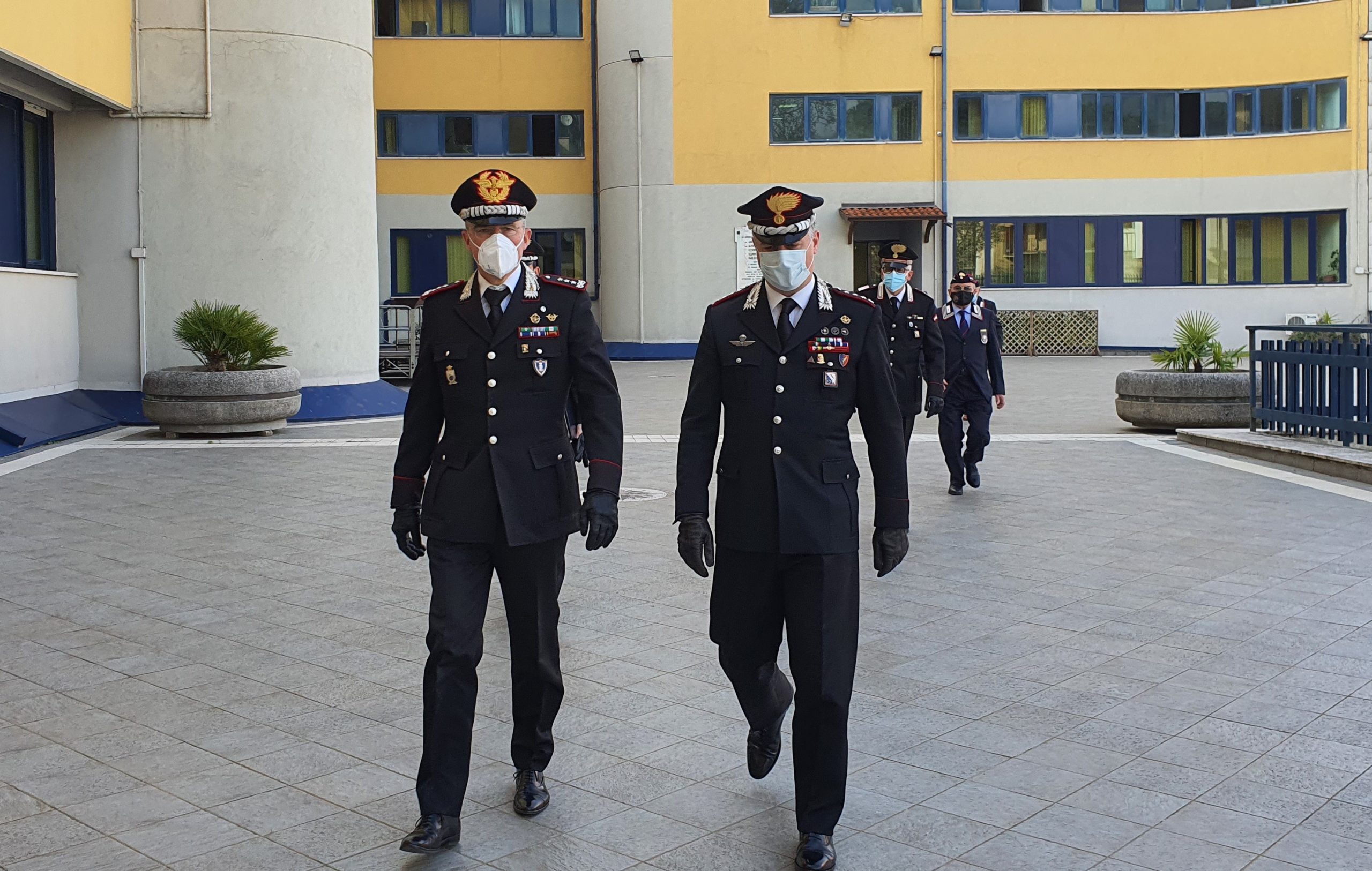 AVELLINO VISITA DEL GENERALE DI CORPO DARMATA MAURIZIO DETALMO MEZZAVILLA COMANDANTE