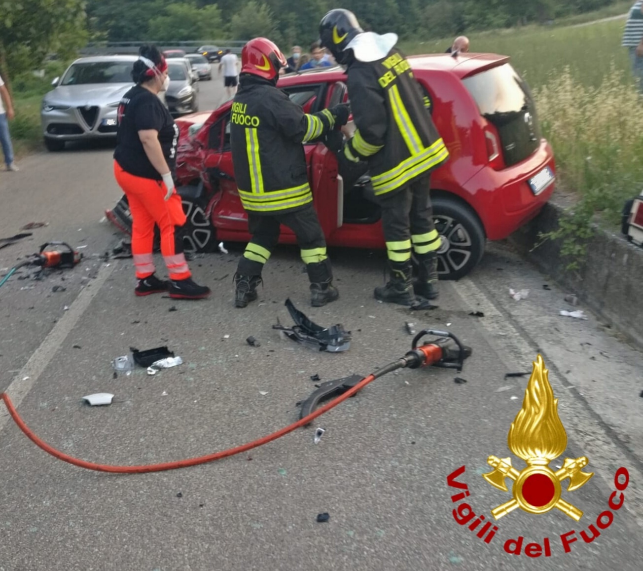 Intervento Dei Vigili Del Fuoco Per Incidente Stradale Sulla SP 57 Nel ...