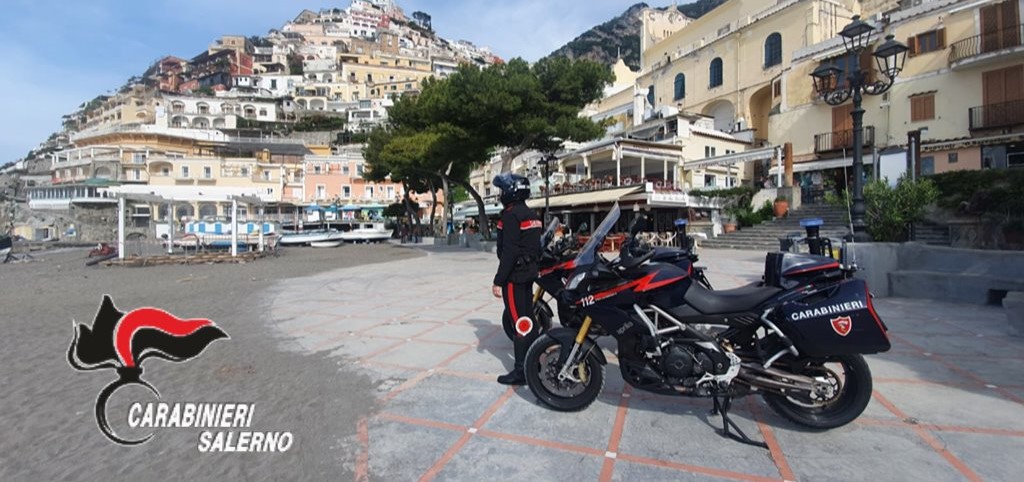 5 arresti a Marina Grande di Positano: indagato anche un 16enne