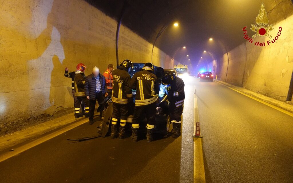 SOLOFRA – Incidente in galleria, 4 persone rimaste ferite