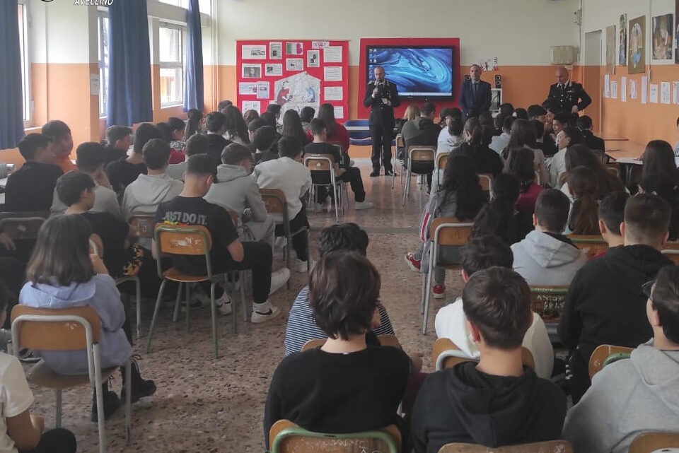 Cultura della Legalità. I Carabinieri di Mirabella Eclano incontrano gli studenti dell’Istituto Comprensivo “Montemiletto” di Venticano