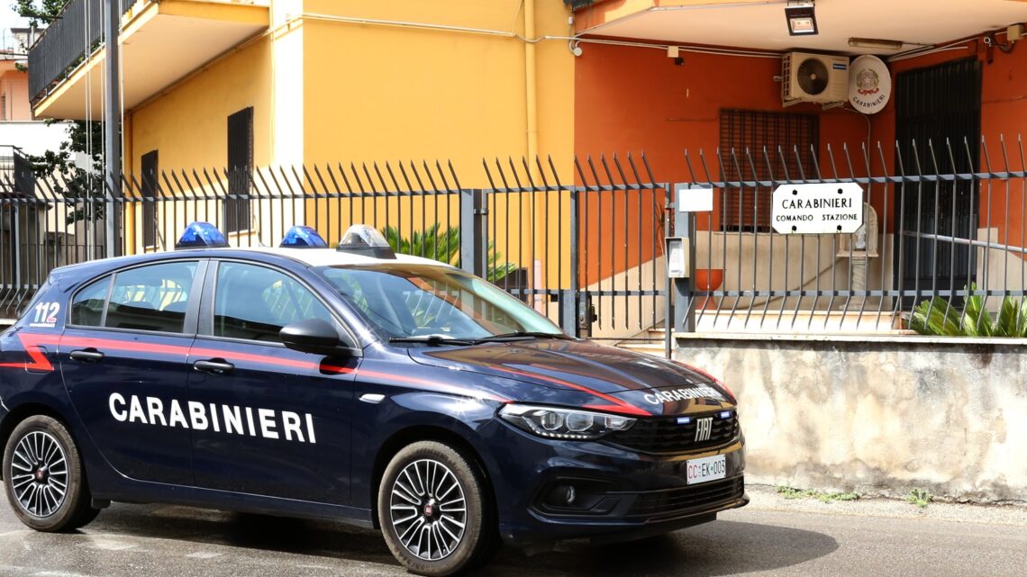 AVELLA (AV) – SORPRESI ALLA GUIDA DI AUTO RUBATA: DENUNCIATI DAI CARABINIERI 2 RAGAZZI PER RICETTAZIONE