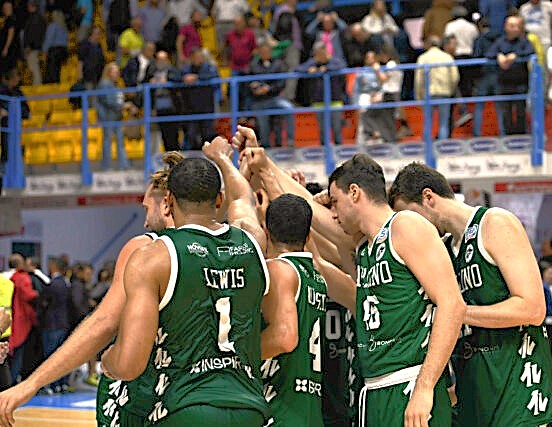 PRIMA  VITTORIA  AL  PALADELMAURO  DELL’AVELLINO  BASKET