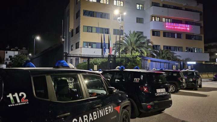 Short Stampa – Avellino. Detenzione e spaccio di stupefacenti: i Carabinieri danno esecuzione a un’ordinanza di custodia cautelare a carico di 15 indagati