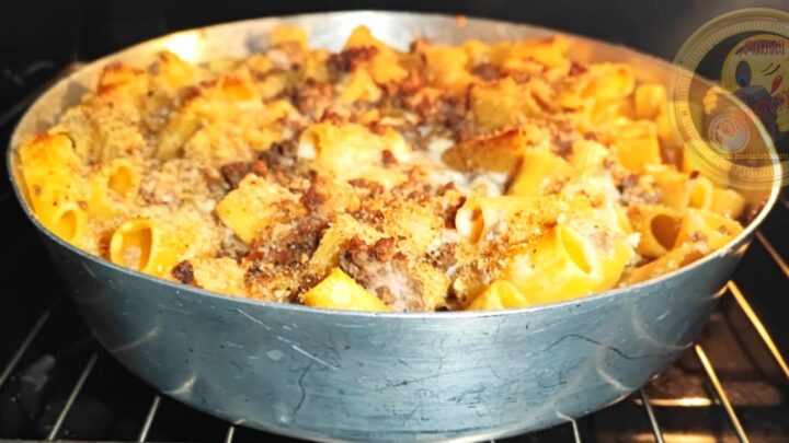 Pasta al forno con besciamella