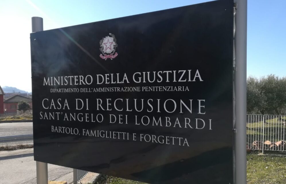 CASA RECLUSIONE DI S.ANGELO DEI LOMBARDI – Ancora telefoni cellulari in carcere: trovati tre dispositivi