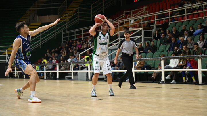 FINALE AMARO PER LA SCANDONE AVELLINO, LA DINAMO BRINDISI PASSA AL DEL MAURO