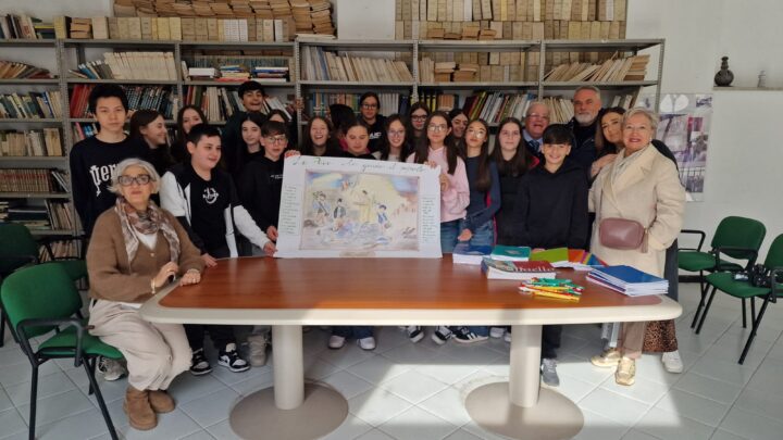 Gli studenti della III D dell’Istituto comprensivo “E.Cocchia-F.Scandone” vincono il concorso “Un poster per la Pace” promosso da Lions Club Avellino Principato Ultra.